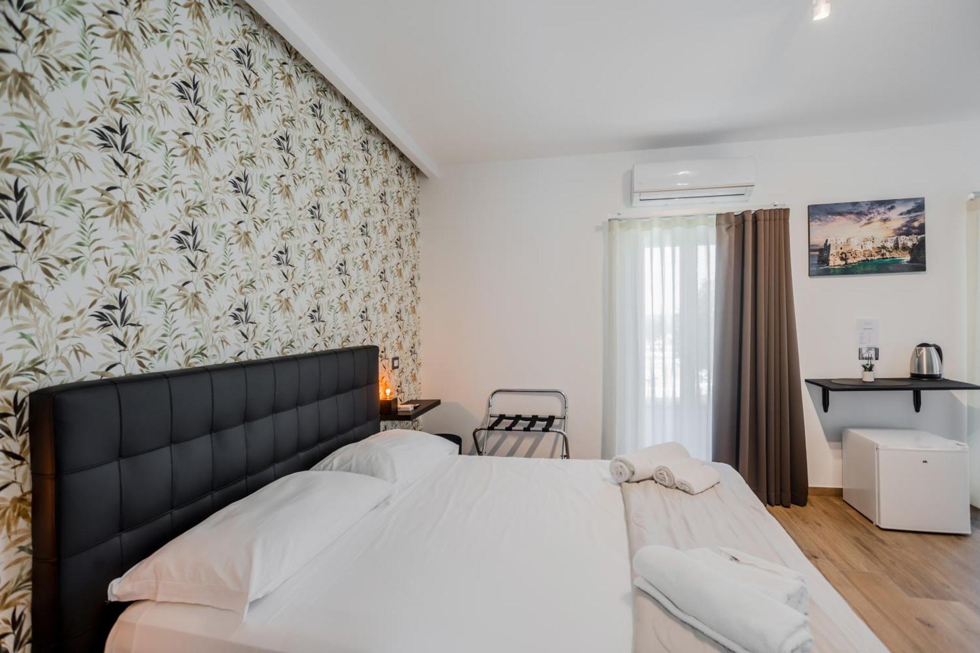 Pietramare Luxury Suites Bari Exterior photo