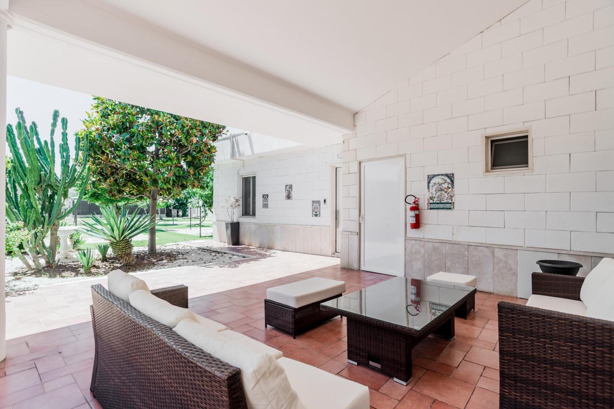 Pietramare Luxury Suites Bari Exterior photo