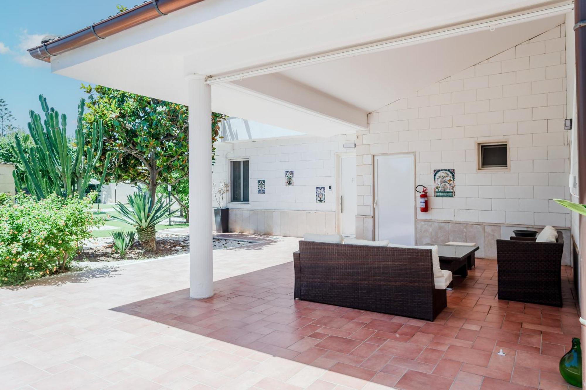 Pietramare Luxury Suites Bari Exterior photo