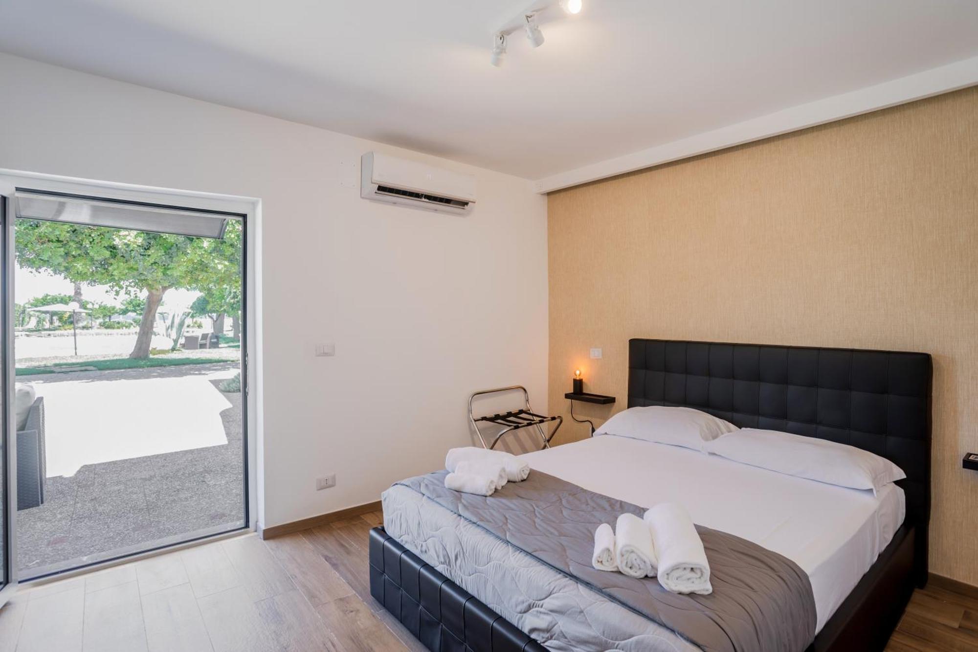 Pietramare Luxury Suites Bari Exterior photo