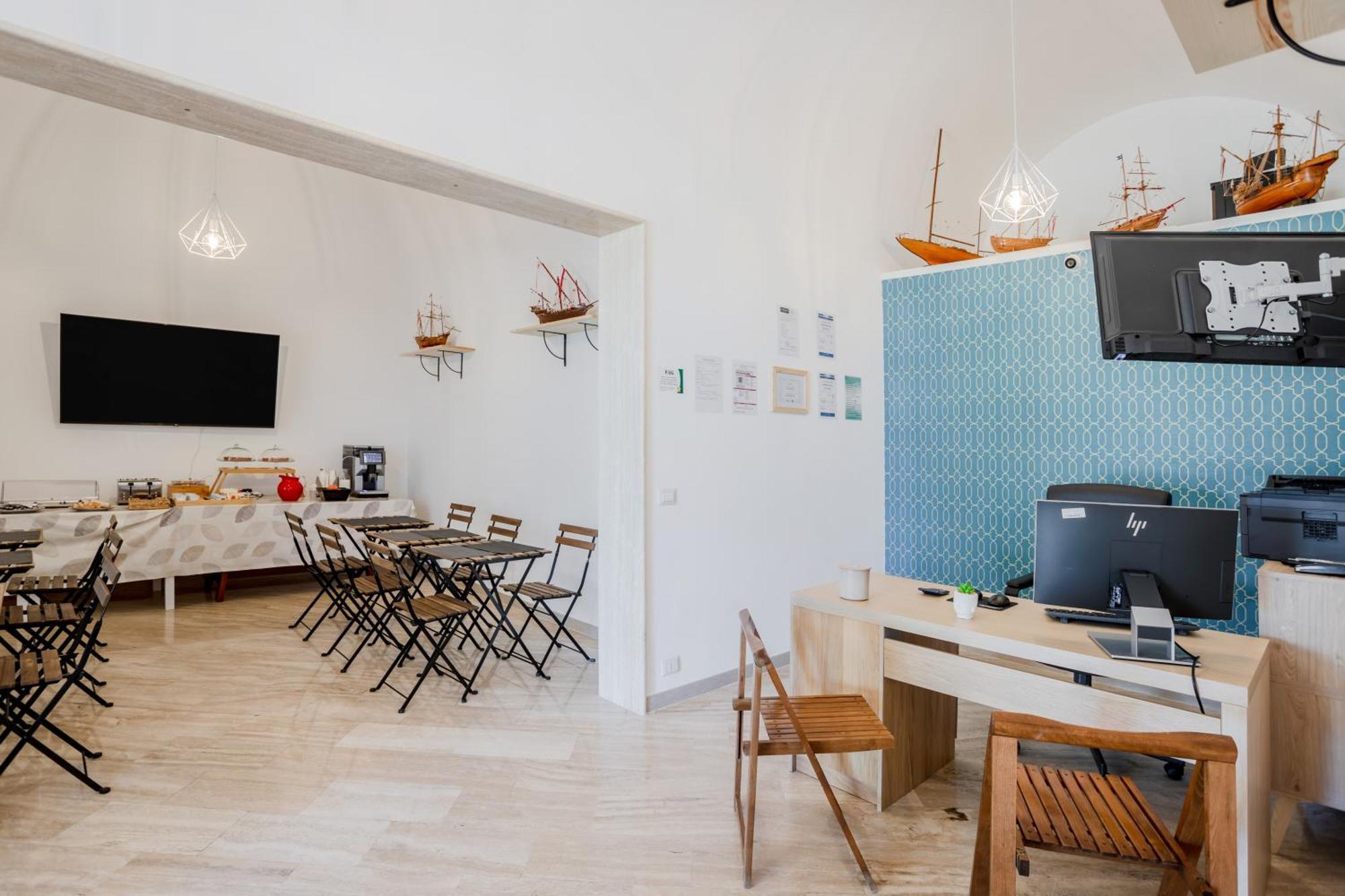 Pietramare Luxury Suites Bari Exterior photo