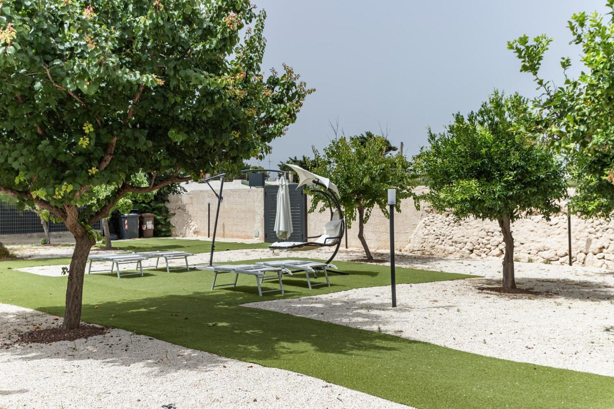 Pietramare Luxury Suites Bari Exterior photo