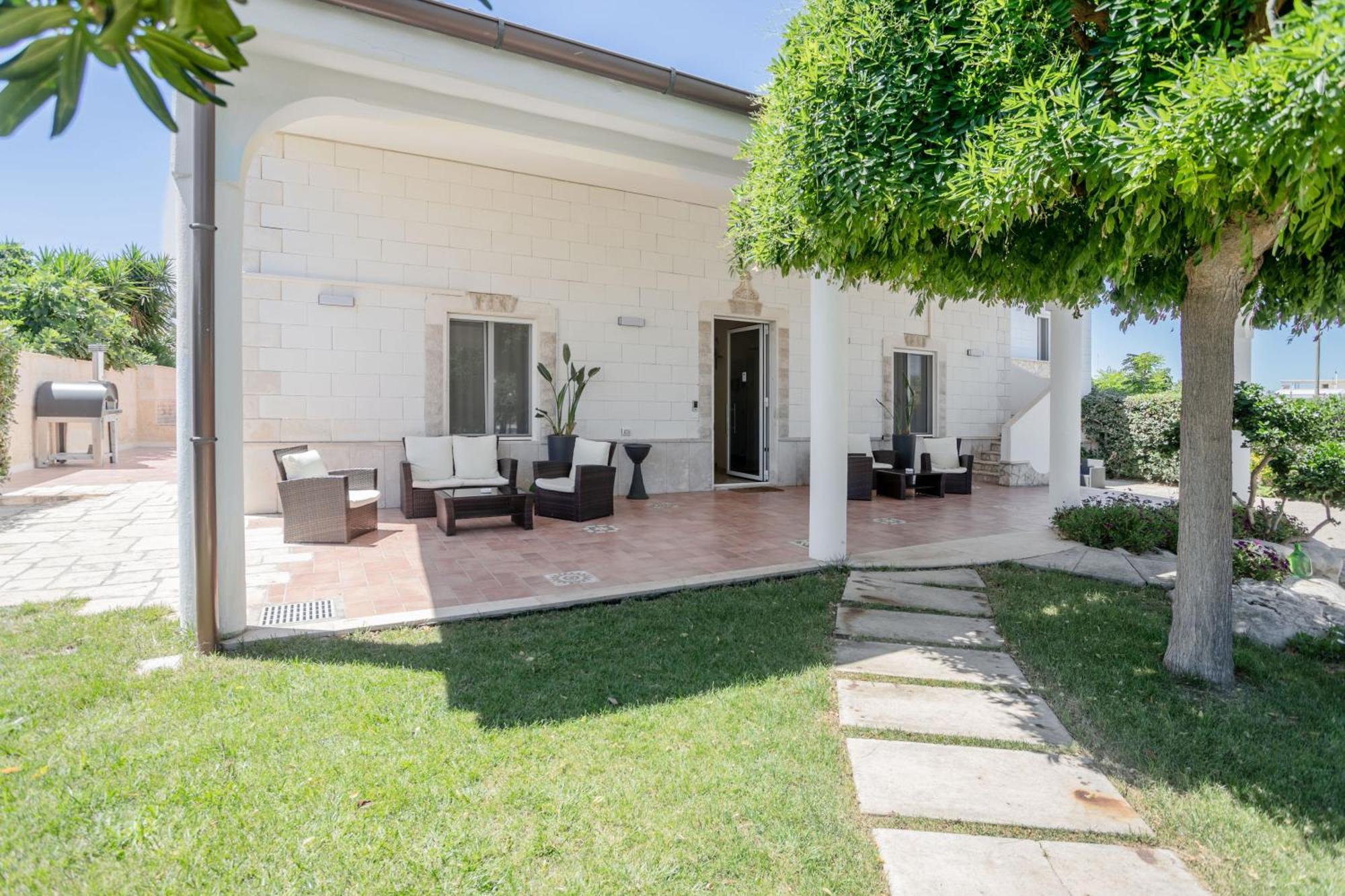 Pietramare Luxury Suites Bari Exterior photo